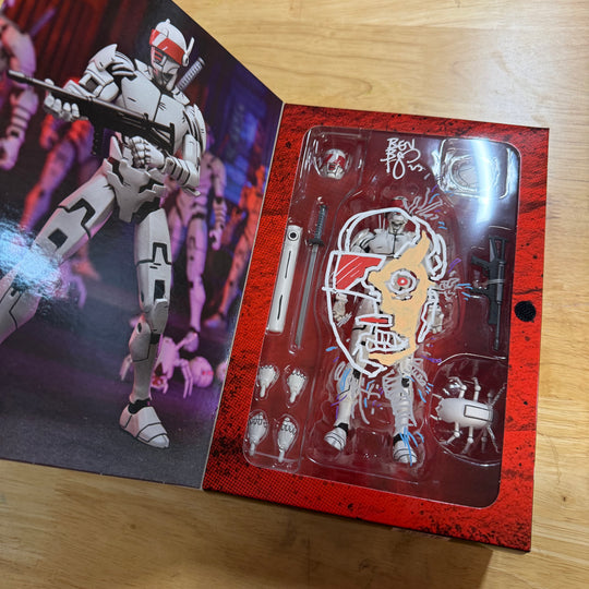 NECA - ELITE SYNJA PATROL BOT - SIGNED & SKETCHED