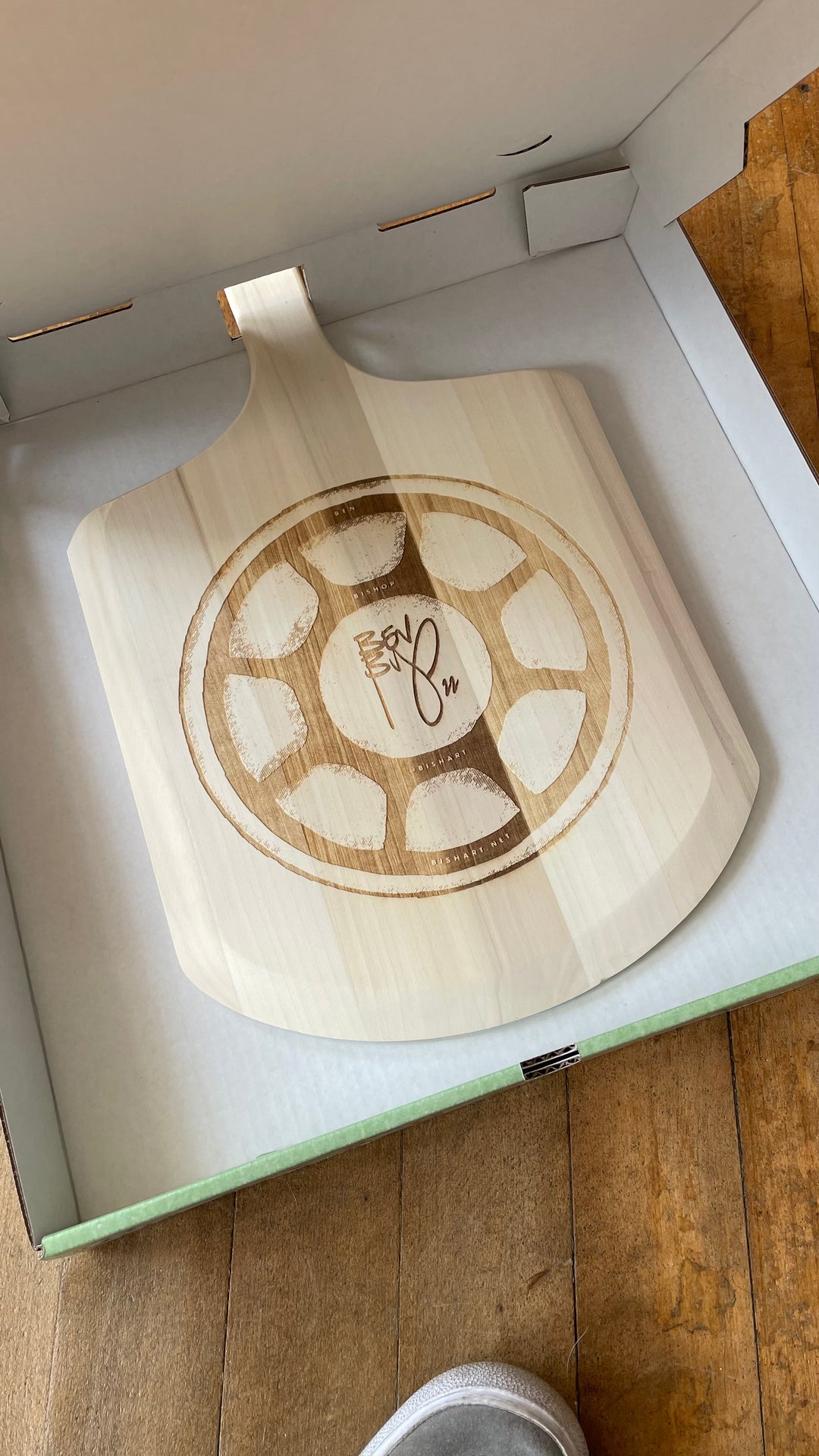 PAPA CEBO'S PIZZA PADDLE